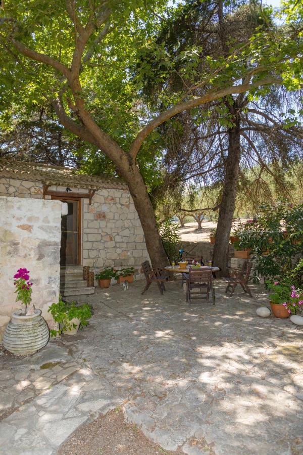 Jianni'S Villa - Stone Villa In The Greenery!! Василикос Экстерьер фото